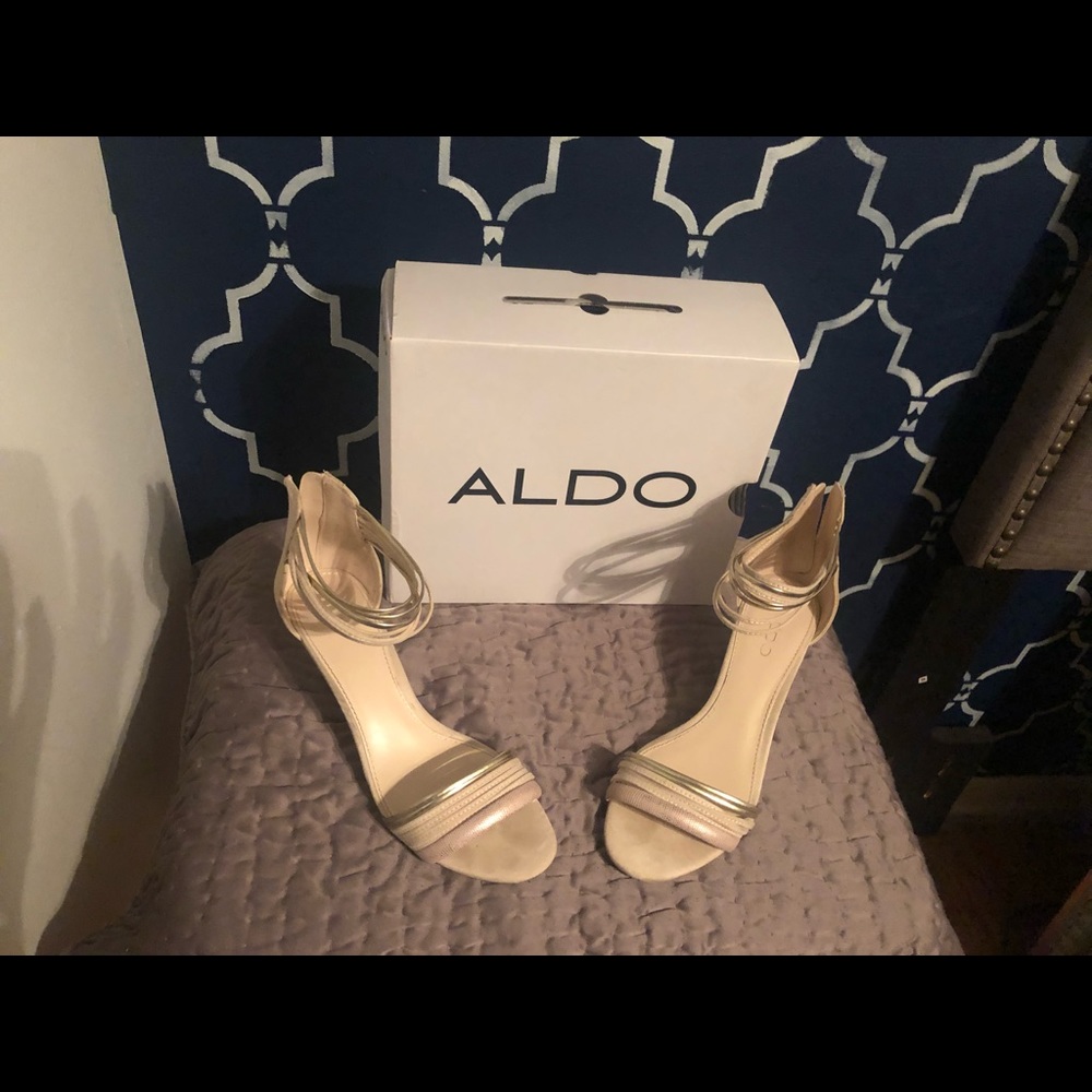 Aldo wedge heels